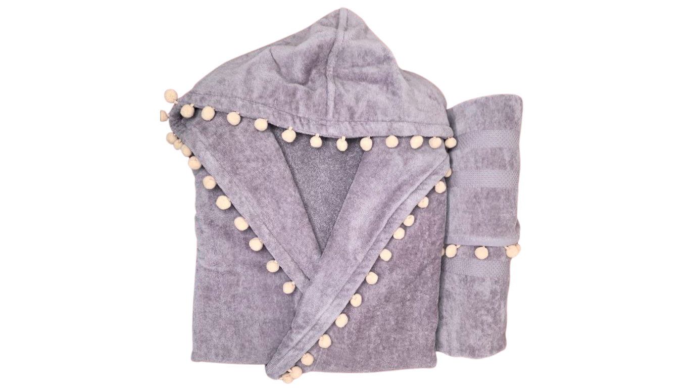 Women's bathrobe with pompom
